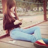 Cô bé tên Linh