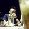 Tìm em trong bãi rác