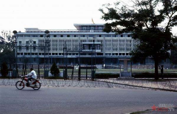 Tháng 10/1968. Dinh Độc Lập trên đường Công Lý.