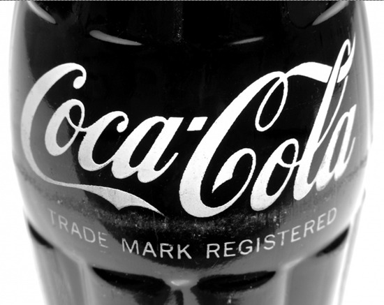 Ý nghĩa logo và kiểu dáng của gã khổng lồ Coca-Cola